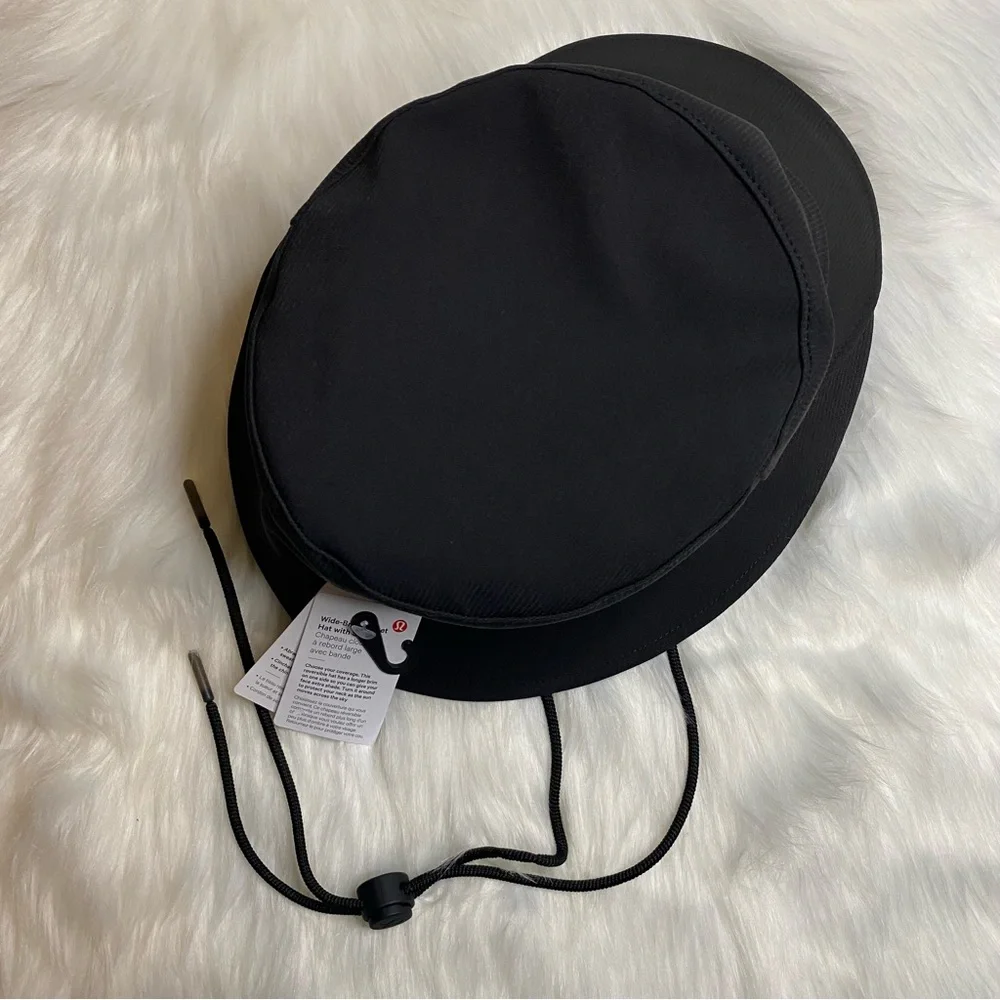 M/L Lululemon Wide-Brim Bucket Hat with Strap Black NWT